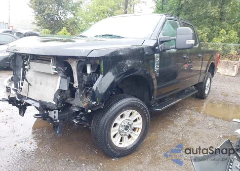 2022 Ford F-250 Xlt из США, поврежденный, VIN 1FT7W2B68NEG35732